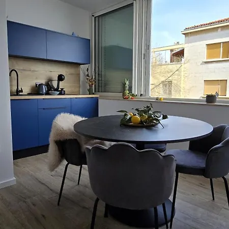 Brnistra Apartamento *